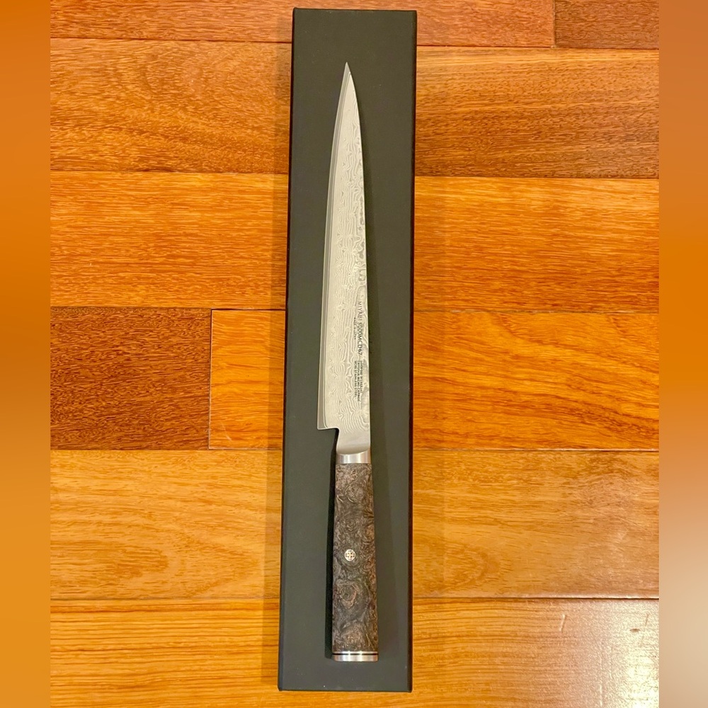 Miyabi Black 5000MCD67 Slicing Knife, 9.5 inch - Picture 3 of 4